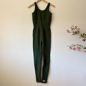 The Giving Movement Sustainable Green Jumpsuit Bodysuit Activewear Women M